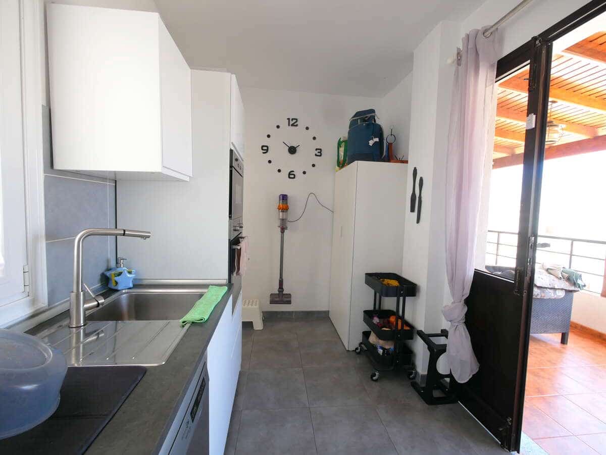 3 Zimmer Wohnung zu verkaufen in Arrecife mit Garage - 295.000 € (Ref: 10010120)