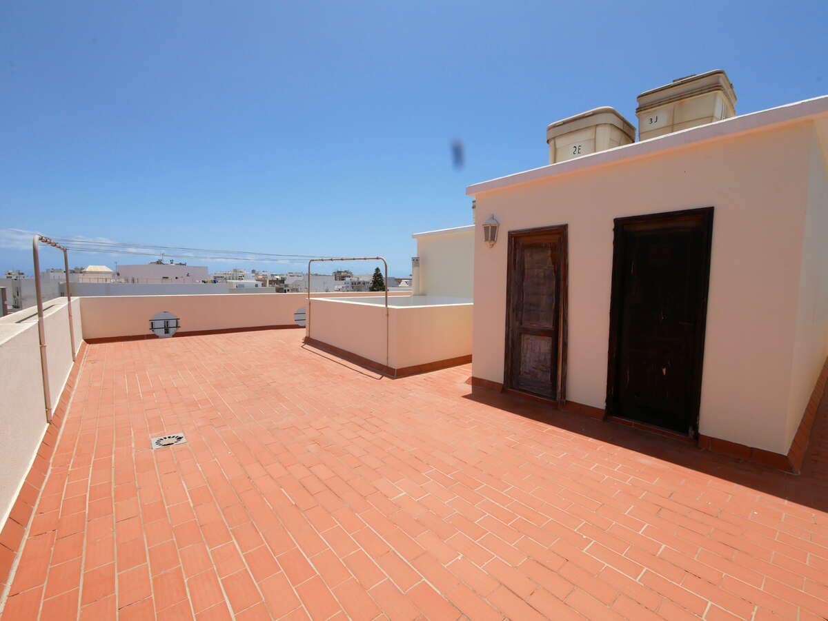 3 Zimmer Wohnung zu verkaufen in Arrecife mit Garage - 295.000 € (Ref: 10010120)