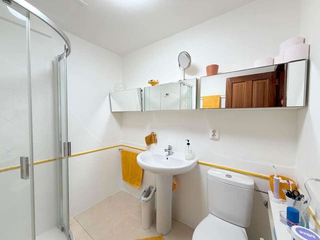 2 chambre Appartement à vendre à Arrecife - 85 000 € (Ref: 10021860)