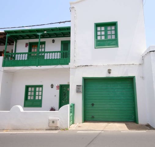 4 chambre Finca/Maison de Campagne à vendre à Haría avec garage - 550 000 € (Ref: 10023483)