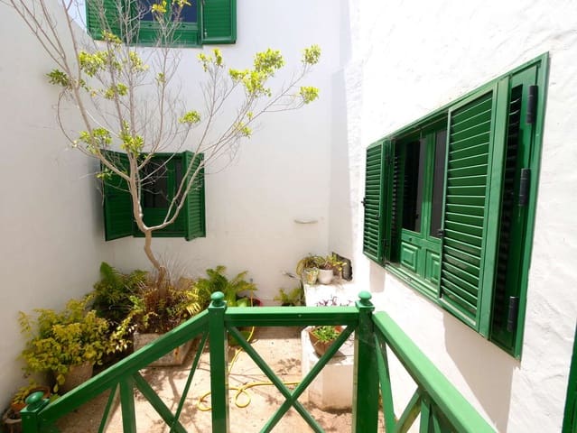 4 chambre Finca/Maison de Campagne à vendre à Haría avec garage - 550 000 € (Ref: 10023483)