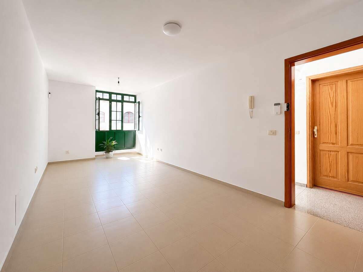 2 chambre Appartement à vendre à Arrecife - 199 000 € (Ref: 10033382)