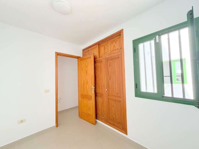 2 chambre Appartement à vendre à Arrecife - 199 000 € (Ref: 10033382)