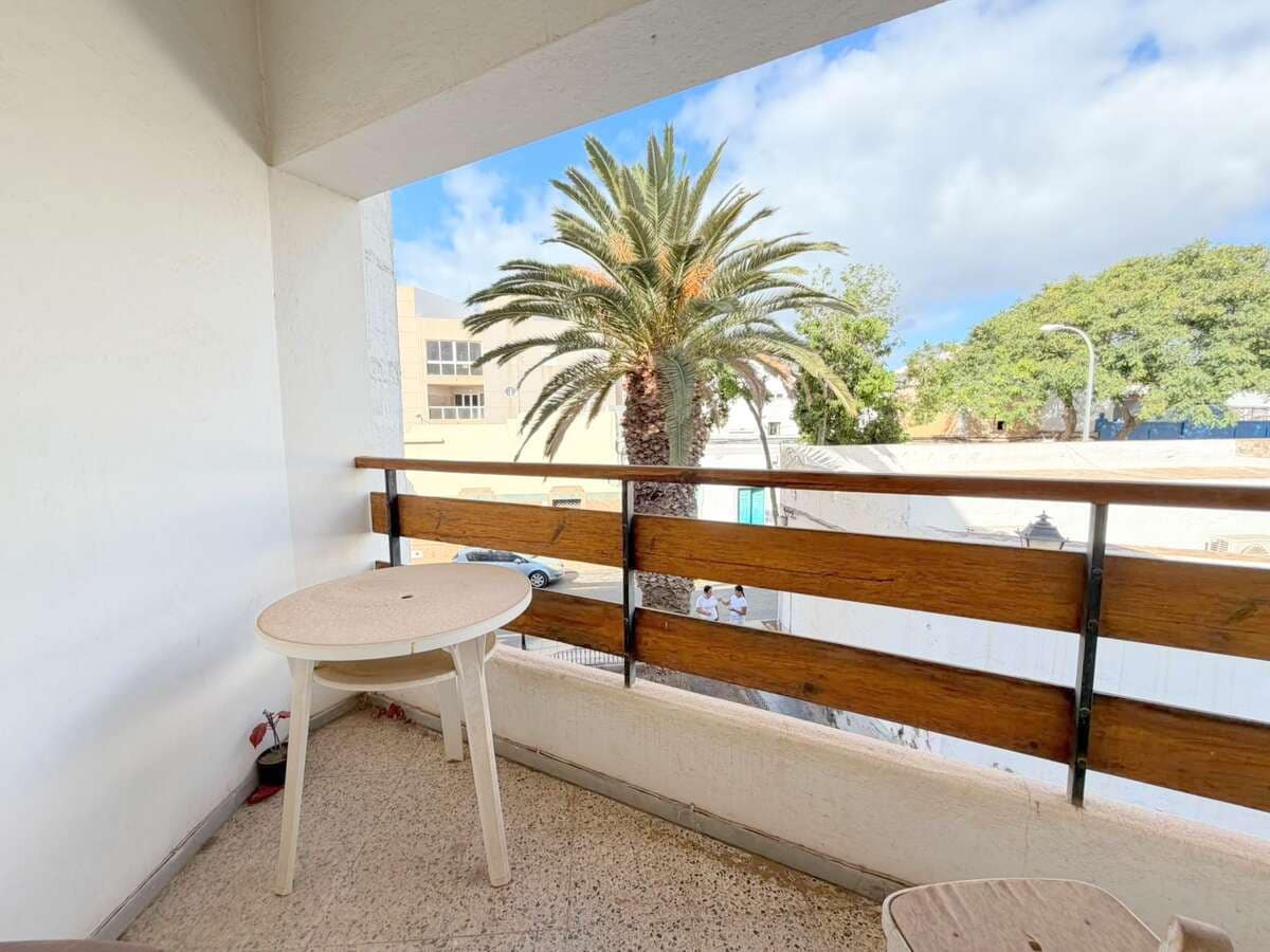 7 soverom Finca/Herregård til salgs i Arrecife med garasje - € 548 000 (Ref: 10049915)