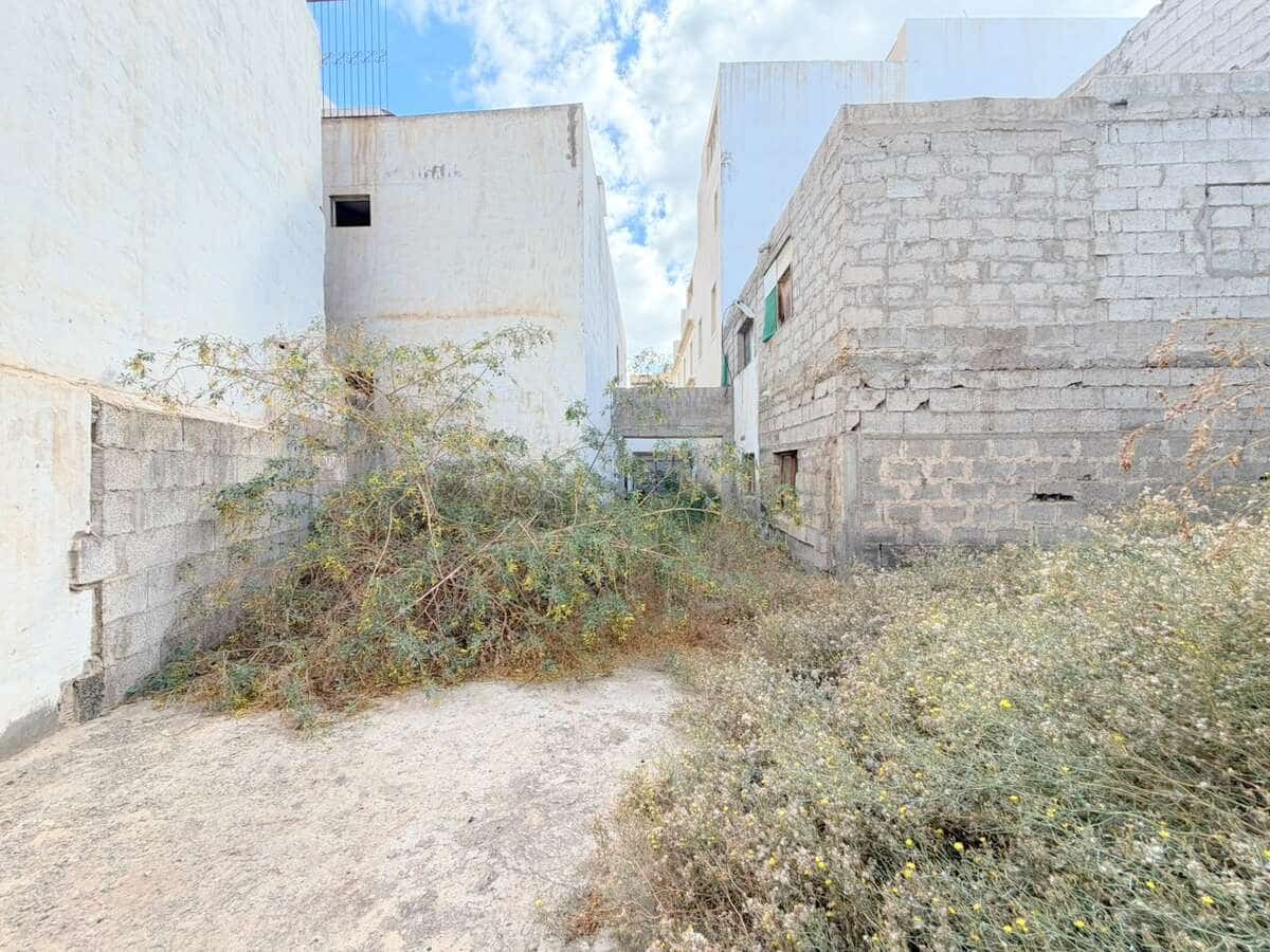 7 soverom Finca/Herregård til salgs i Arrecife med garasje - € 548 000 (Ref: 10049915)