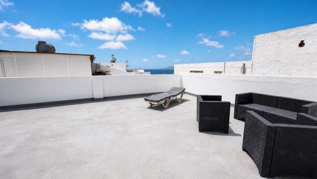 2 slaapkamer Appartement te koop in Puerto del Carmen, Tías - € 265.000 (Ref: 10080275)