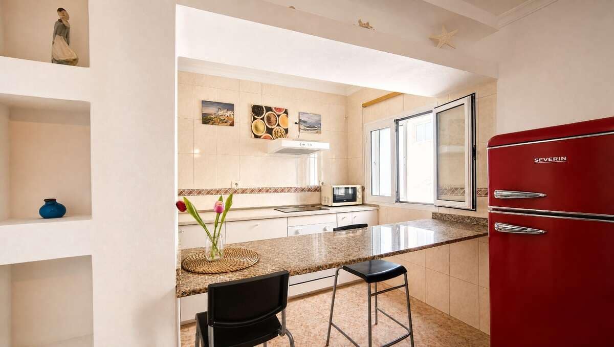 2 slaapkamer Appartement te koop in Puerto del Carmen - € 265.000 (Ref: 10080275)
