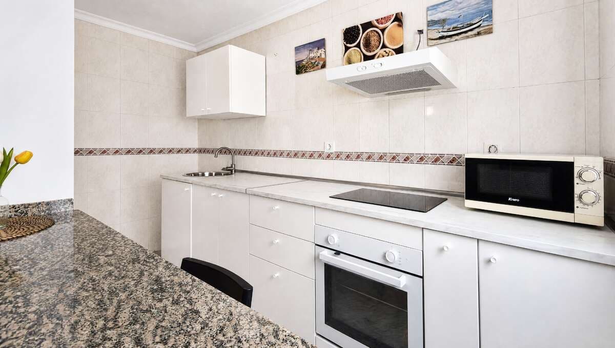 2 slaapkamer Appartement te koop in Puerto del Carmen - € 265.000 (Ref: 10080275)