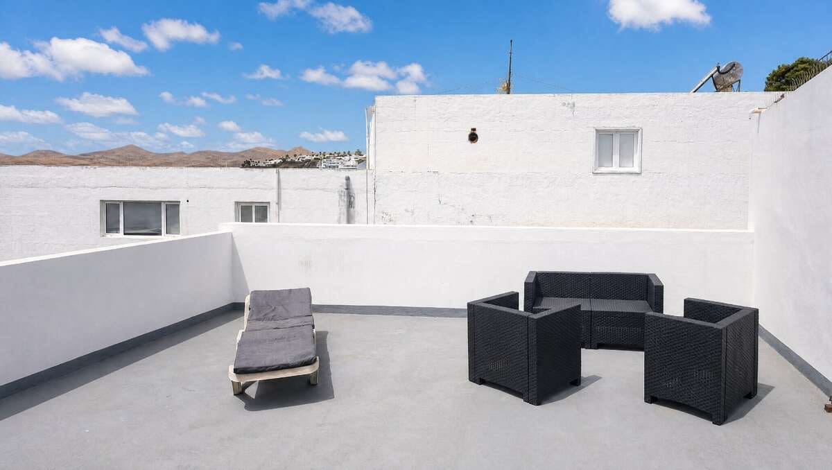 2 slaapkamer Appartement te koop in Puerto del Carmen - € 265.000 (Ref: 10080275)