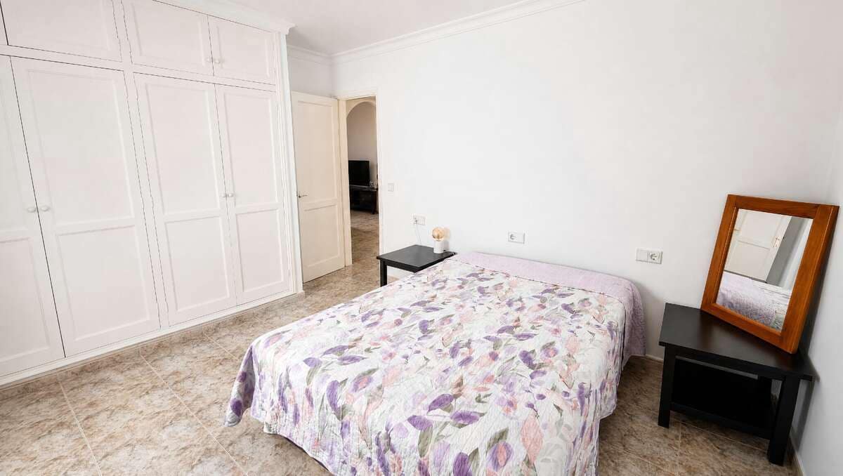 2 slaapkamer Appartement te koop in Puerto del Carmen - € 265.000 (Ref: 10080275)