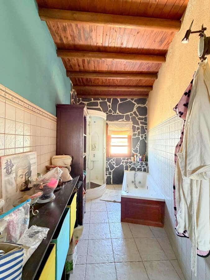Finca/Casa Rural de 7 habitaciones en Tías en venta con piscina garaje - 900.000 € (Ref: 10080276)