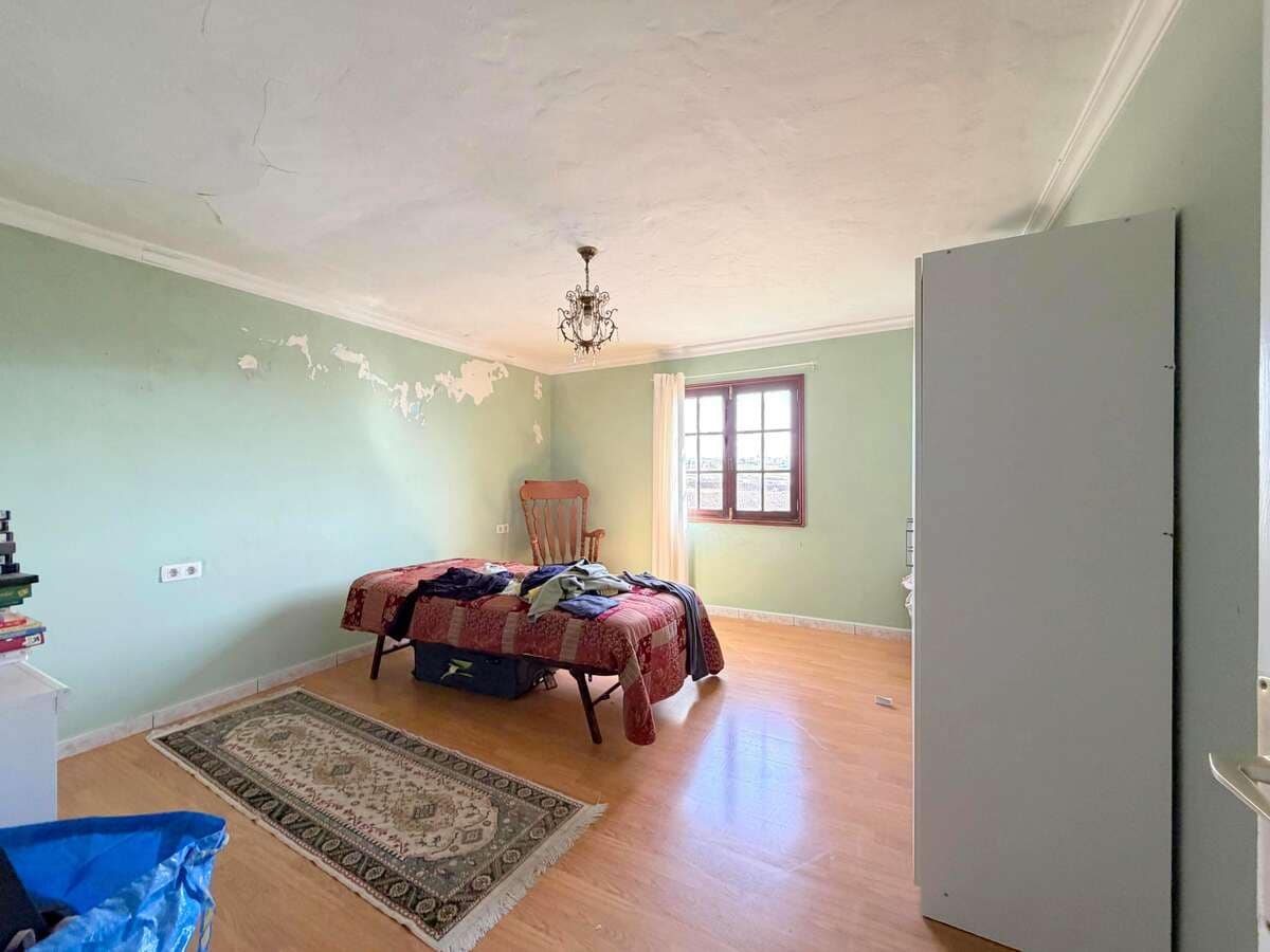 Finca/Casa Rural de 7 habitaciones en Tías en venta con piscina garaje - 900.000 € (Ref: 10080276)