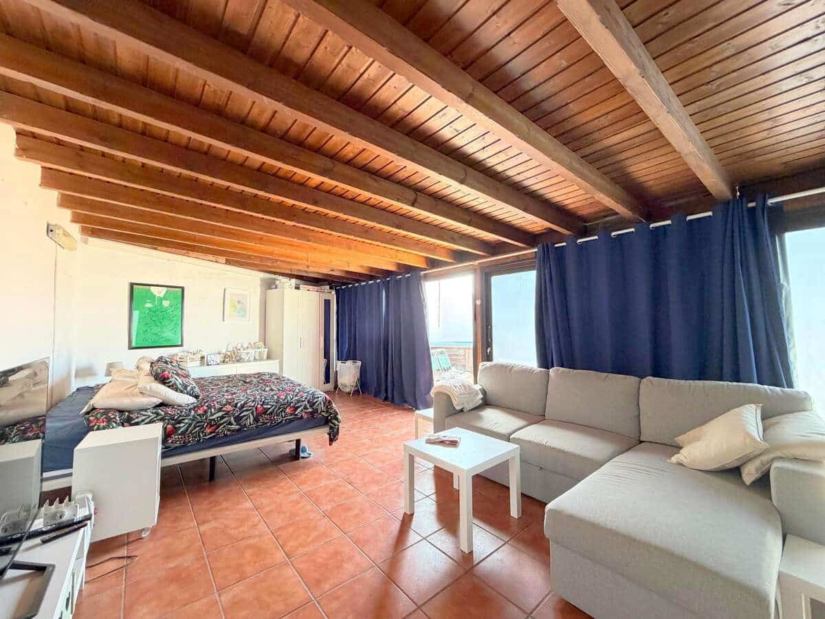 Finca/Casa Rural de 7 habitaciones en Tías en venta con piscina garaje - 900.000 € (Ref: 10080276)