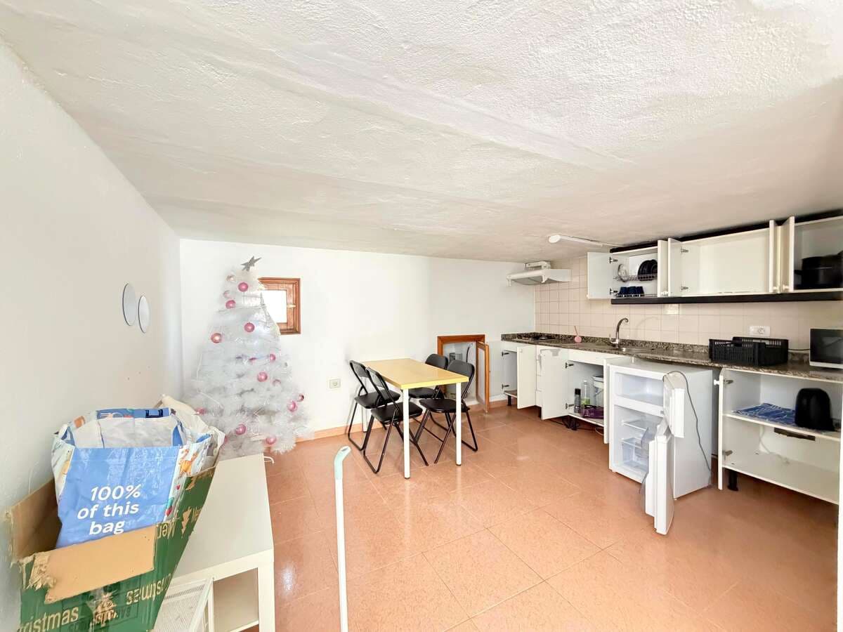 Finca/Casa Rural de 7 habitaciones en Tías en venta con piscina garaje - 900.000 € (Ref: 10080276)