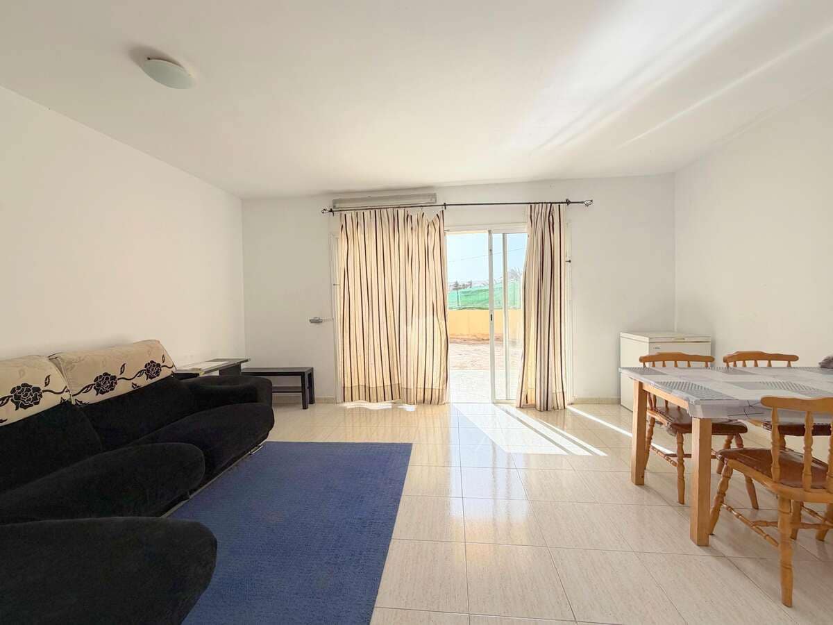 3 soverom Kjedet enebolig til salgs i Costa Teguise - € 399 900 (Ref: 10085403)