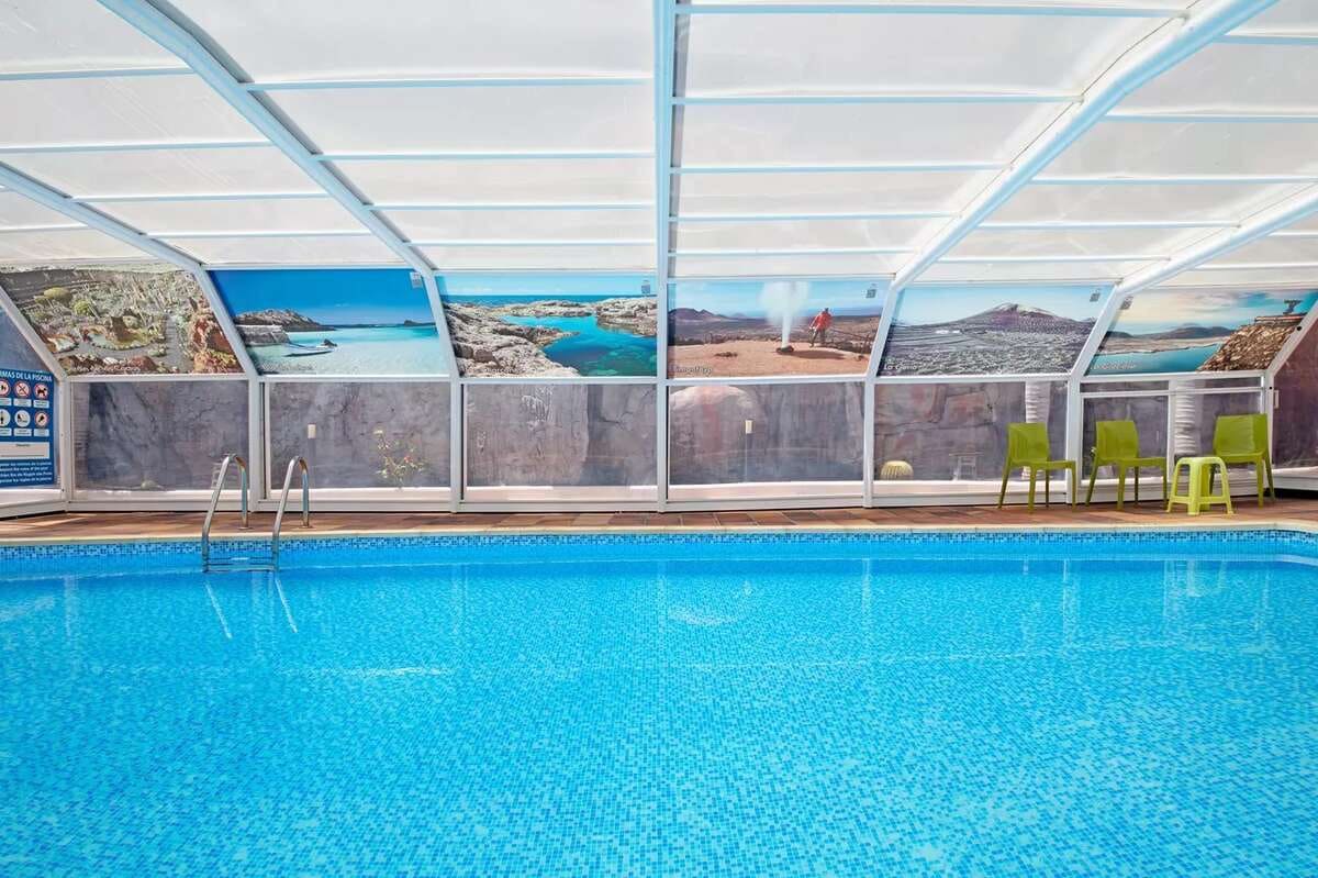 3 makuuhuone Huvila myytävänä paikassa Playa Blanca mukana uima-altaan 
autotalli - 700 000 € (Ref: 10108701)