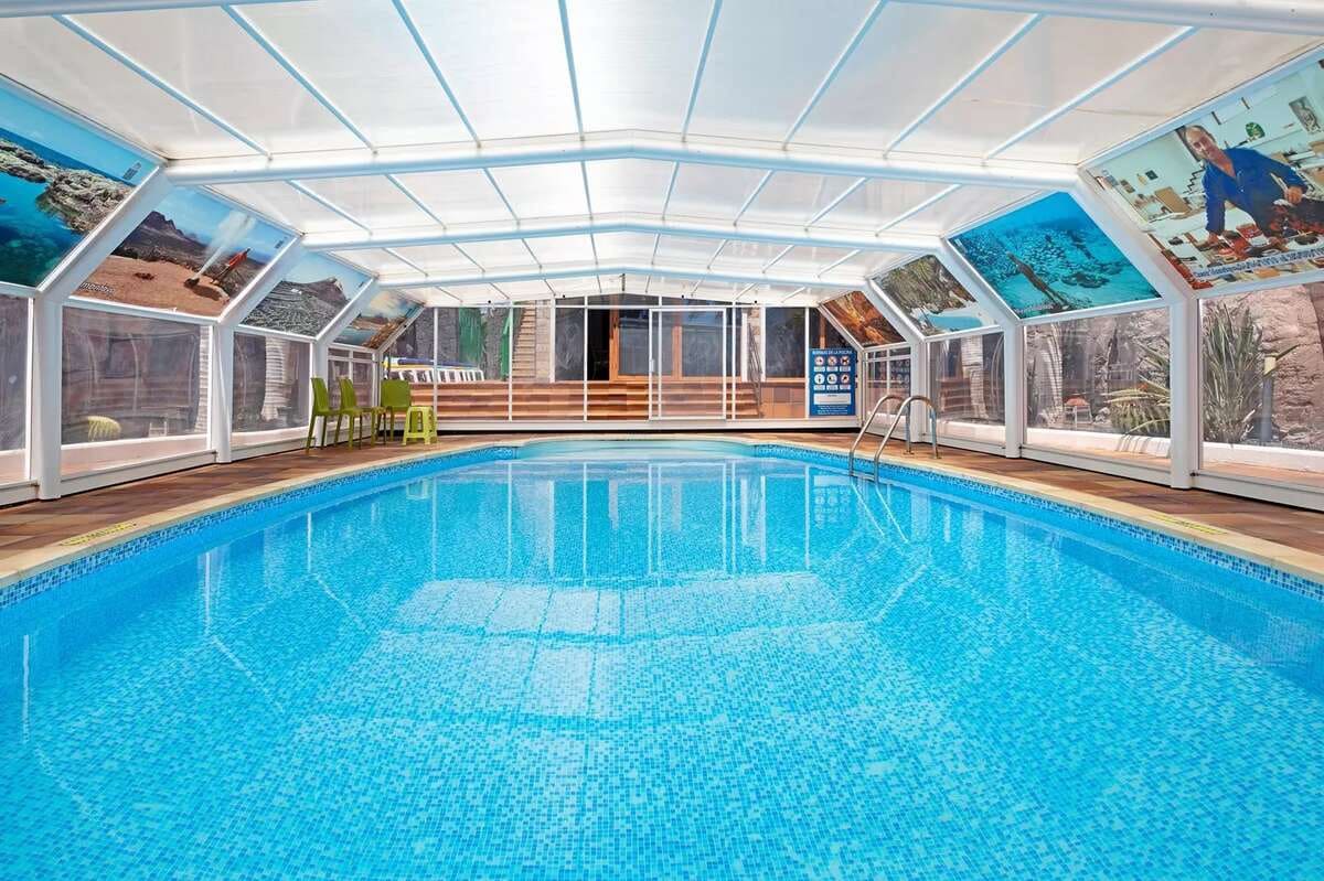 3 makuuhuone Huvila myytävänä paikassa Playa Blanca mukana uima-altaan 
autotalli - 700 000 € (Ref: 10108701)