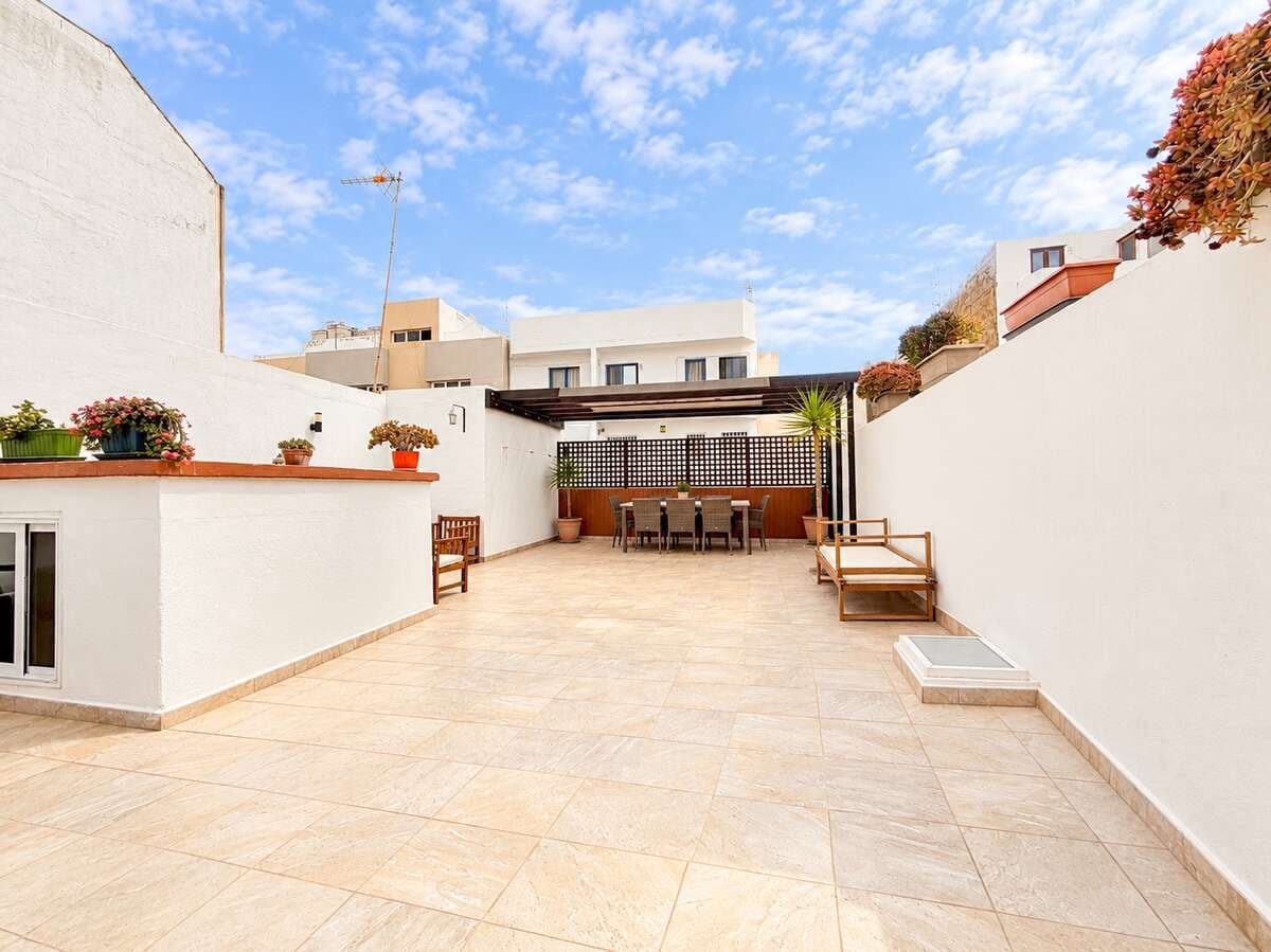 4 soveværelse Finca/Landehus til salg i Arrecife - € 255.000 (Ref: 10148217)