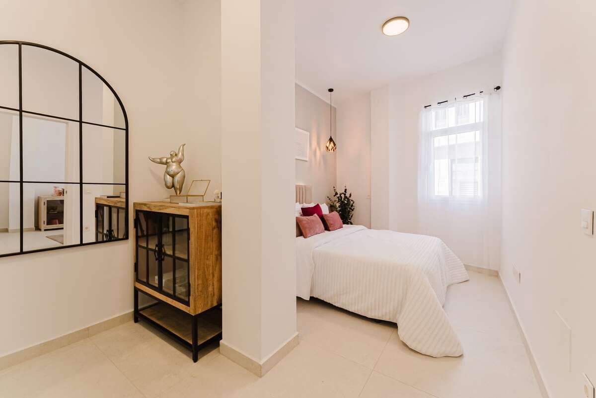 2 bedroom Flat for sale in Arrecife with garage - € 250,000 (Ref: 10157097)