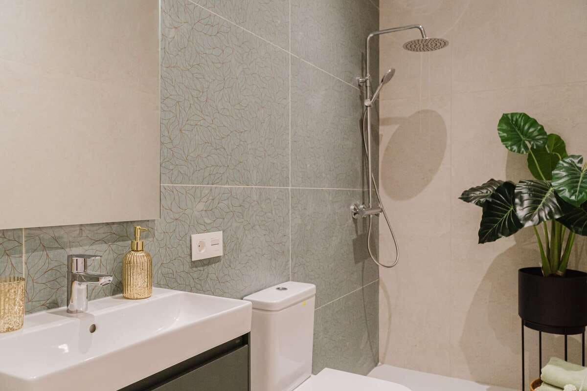 2 bedroom Flat for sale in Arrecife with garage - € 250,000 (Ref: 10157097)