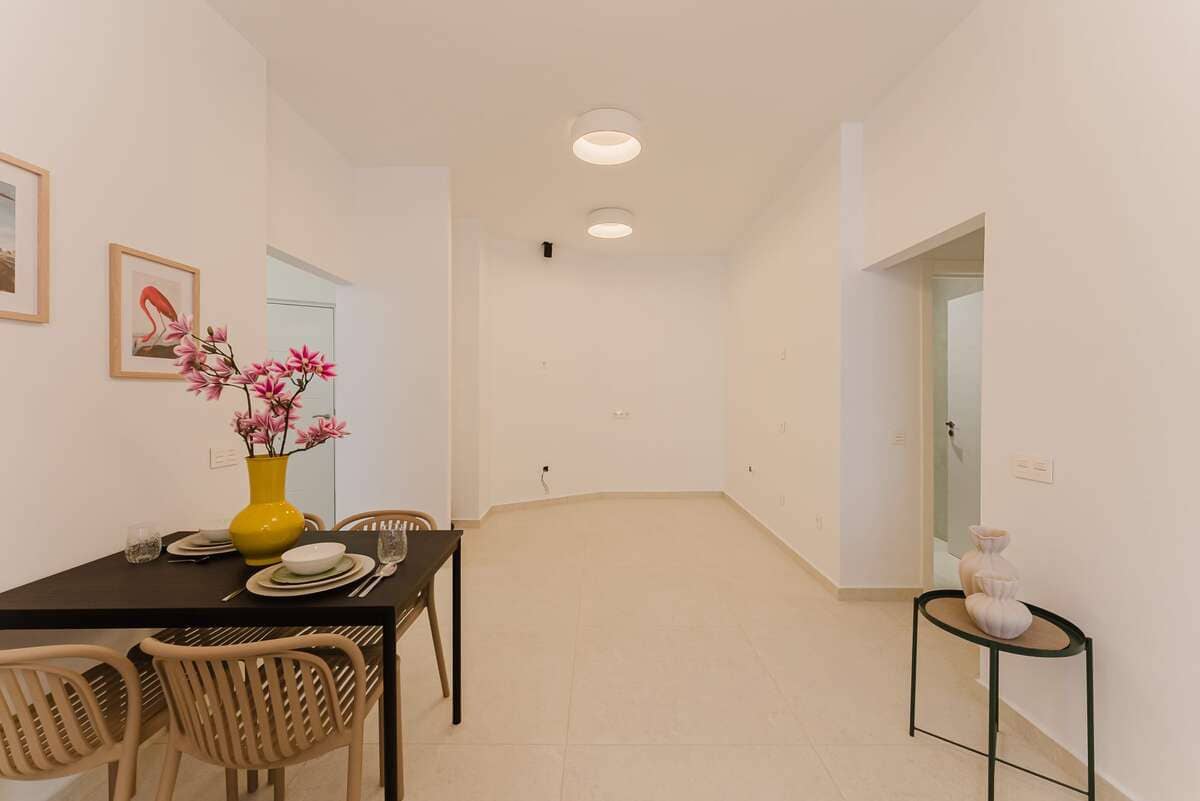 2 bedroom Flat for sale in Arrecife with garage - € 250,000 (Ref: 10157097)