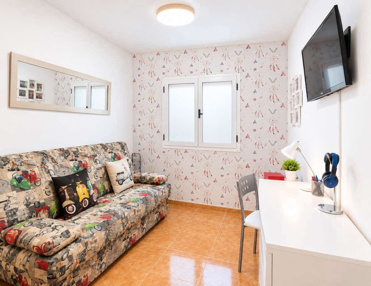 3 bedroom Semi-detached Villa for sale in Arrecife with garage - € 249,000 (Ref: 10164018)