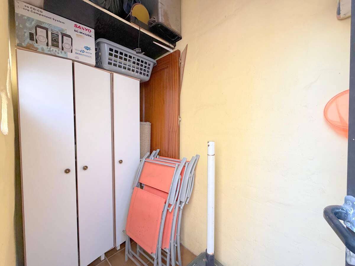 3 bedroom Semi-detached Villa for sale in Arrecife - € 245,000 (Ref: 10164019)