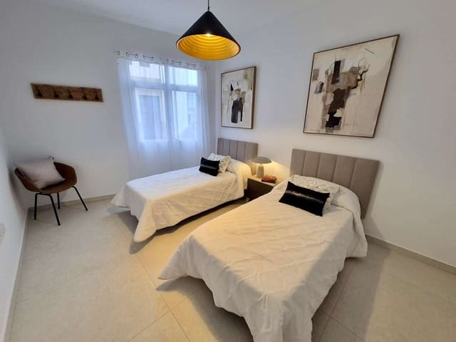 2 quarto Apartamento para venda em Arrecife com garagem - 240 000 € (Ref: 10170444)