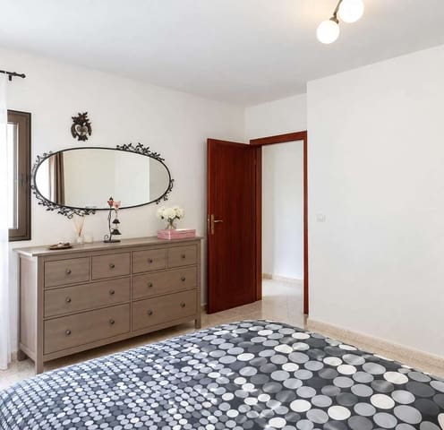 2 soverom Leilighet til salgs i Arrecife - € 178 500 (Ref: 10173088)