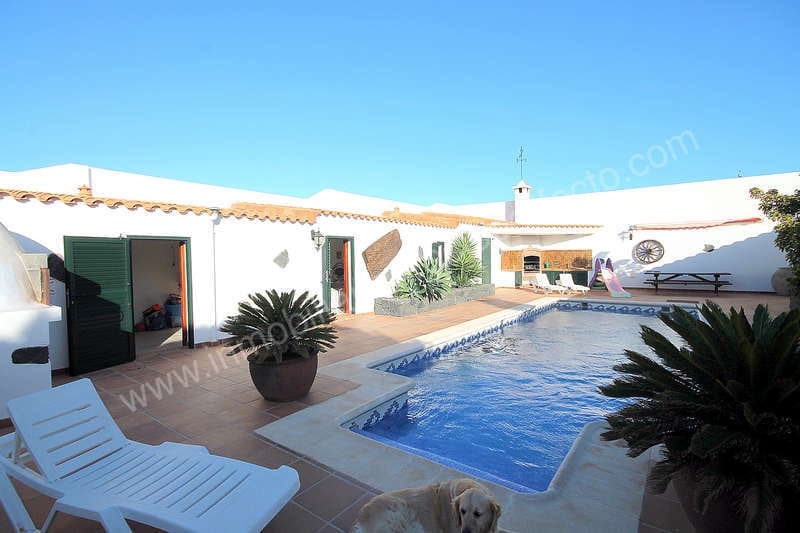 5 soveværelse Finca/Landehus til salg i Tahiche med swimmingpool garage - € 1.000.000 (Ref: 2708619)