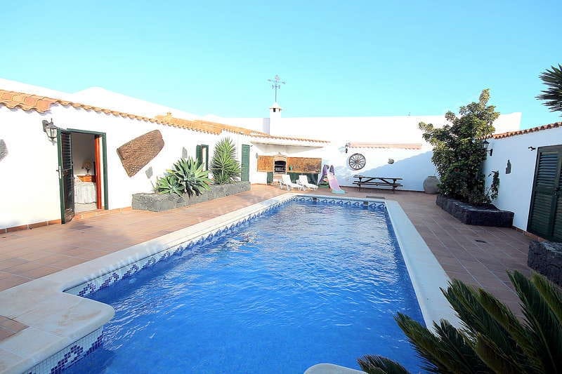 5 soveværelse Finca/Landehus til salg i Tahiche med swimmingpool garage - € 1.000.000 (Ref: 2708619)