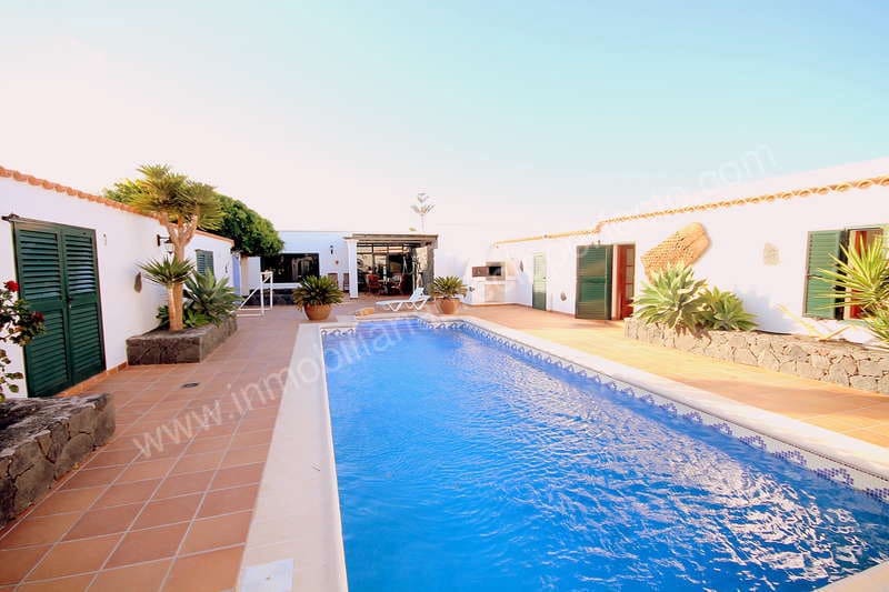 5 soveværelse Finca/Landehus til salg i Tahiche med swimmingpool garage - € 1.000.000 (Ref: 2708619)