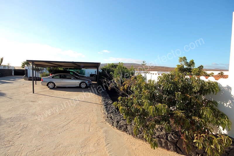 5 soveværelse Finca/Landehus til salg i Tahiche med swimmingpool garage - € 1.000.000 (Ref: 2708619)