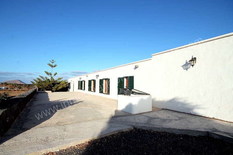 5 soveværelse Finca/Landehus til salg i Tahiche med swimmingpool garage - € 1.000.000 (Ref: 2708619)