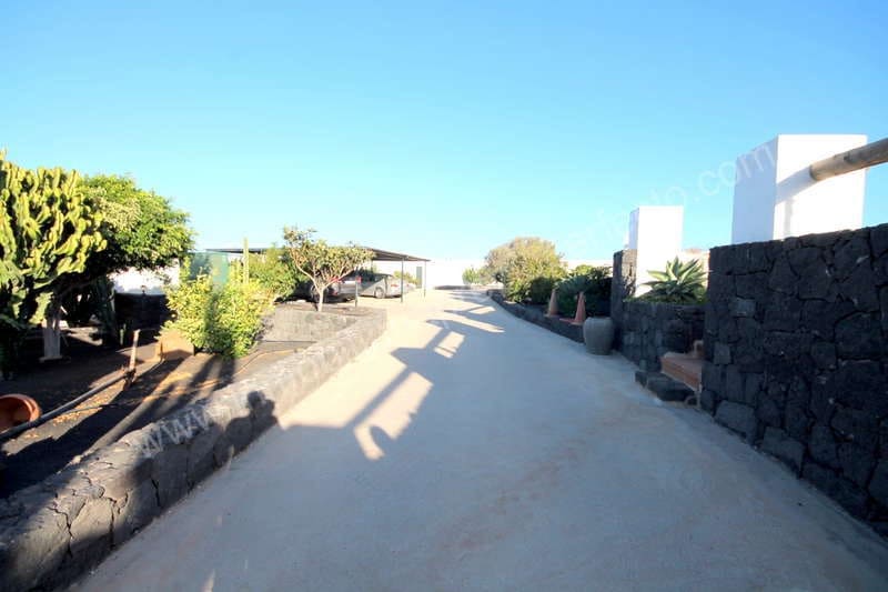 5 soveværelse Finca/Landehus til salg i Tahiche med swimmingpool garage - € 1.000.000 (Ref: 2708619)