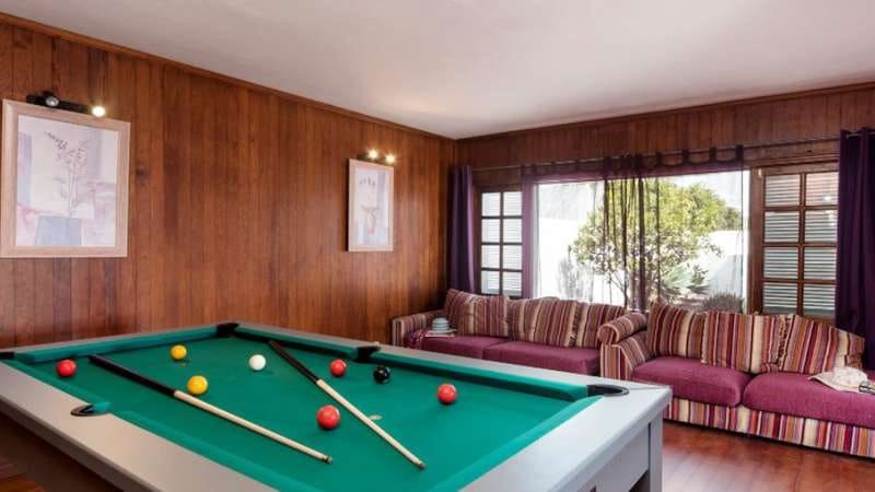 4 bedroom Villa for sale in Puerto del Carmen with pool garage - € 1,300,000 (Ref: 6327710)