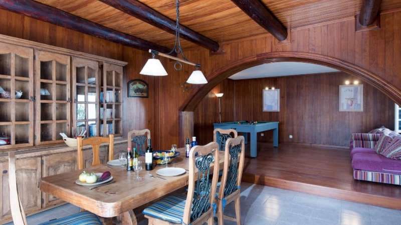 4 bedroom Villa for sale in Puerto del Carmen with pool garage - € 1,300,000 (Ref: 6327710)