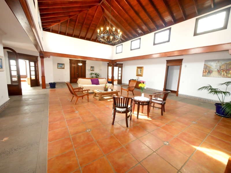 6 quarto Quinta/Casa Rural para venda em Los Valles com piscina garagem - 1 800 000 € (Ref: 6854841)