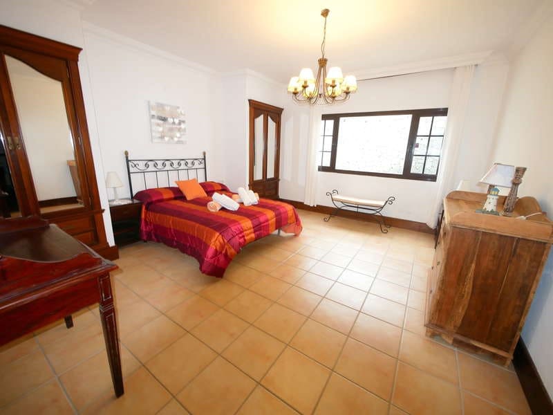 6 quarto Quinta/Casa Rural para venda em Los Valles com piscina garagem - 1 800 000 € (Ref: 6854841)