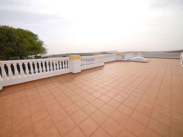 6 soveværelse Finca/Landehus til salg i Los Valles, Teguise med swimmingpool garage - € 1.800.000 (Ref: 6854841)