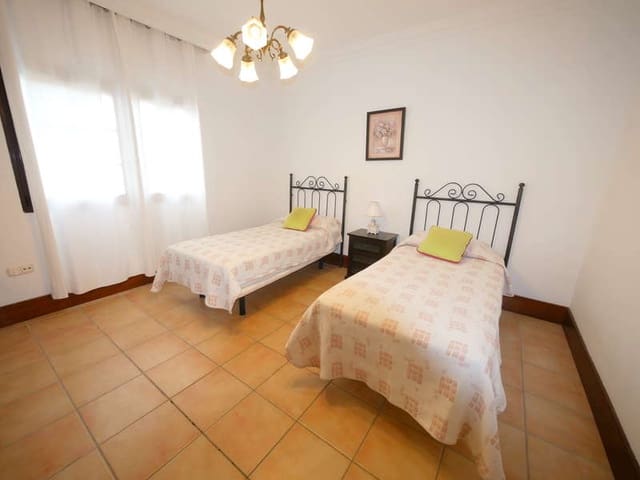 6 soveværelse Finca/Landehus til salg i Los Valles, Teguise med swimmingpool garage - € 1.800.000 (Ref: 6854841)