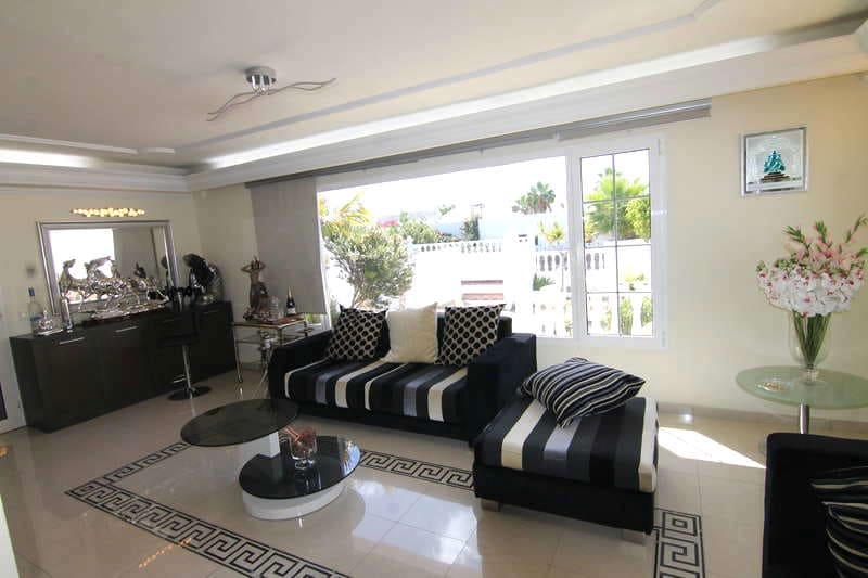 5 soveværelse Villa til salg i Playa Blanca med swimmingpool garage - € 950.000 (Ref: 7033005)