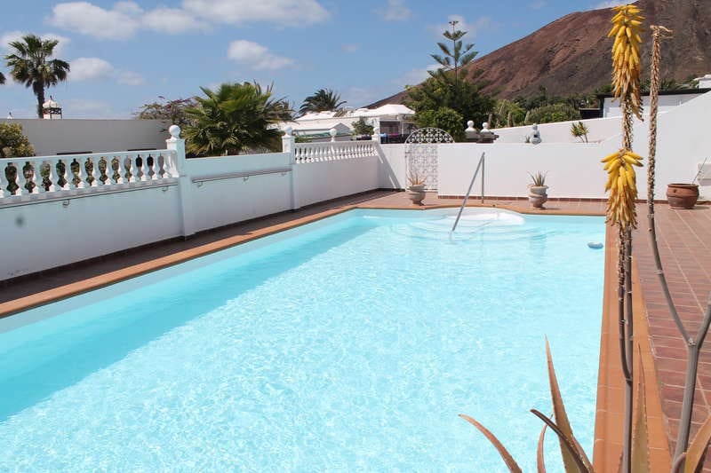 5 soveværelse Villa til salg i Playa Blanca med swimmingpool garage - € 950.000 (Ref: 7033005)