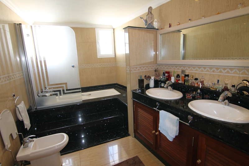 5 soveværelse Villa til salg i Playa Blanca med swimmingpool garage - € 950.000 (Ref: 7033005)