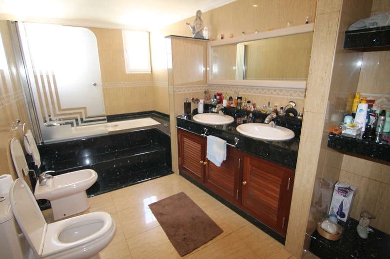 5 soveværelse Villa til salg i Playa Blanca med swimmingpool garage - € 950.000 (Ref: 7033005)