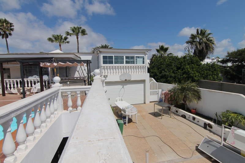 5 soveværelse Villa til salg i Playa Blanca med swimmingpool garage - € 950.000 (Ref: 7033005)