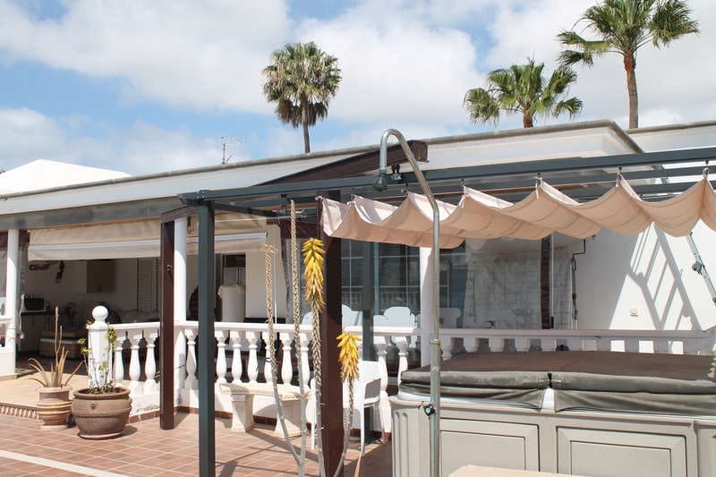5 soveværelse Villa til salg i Playa Blanca med swimmingpool garage - € 950.000 (Ref: 7033005)