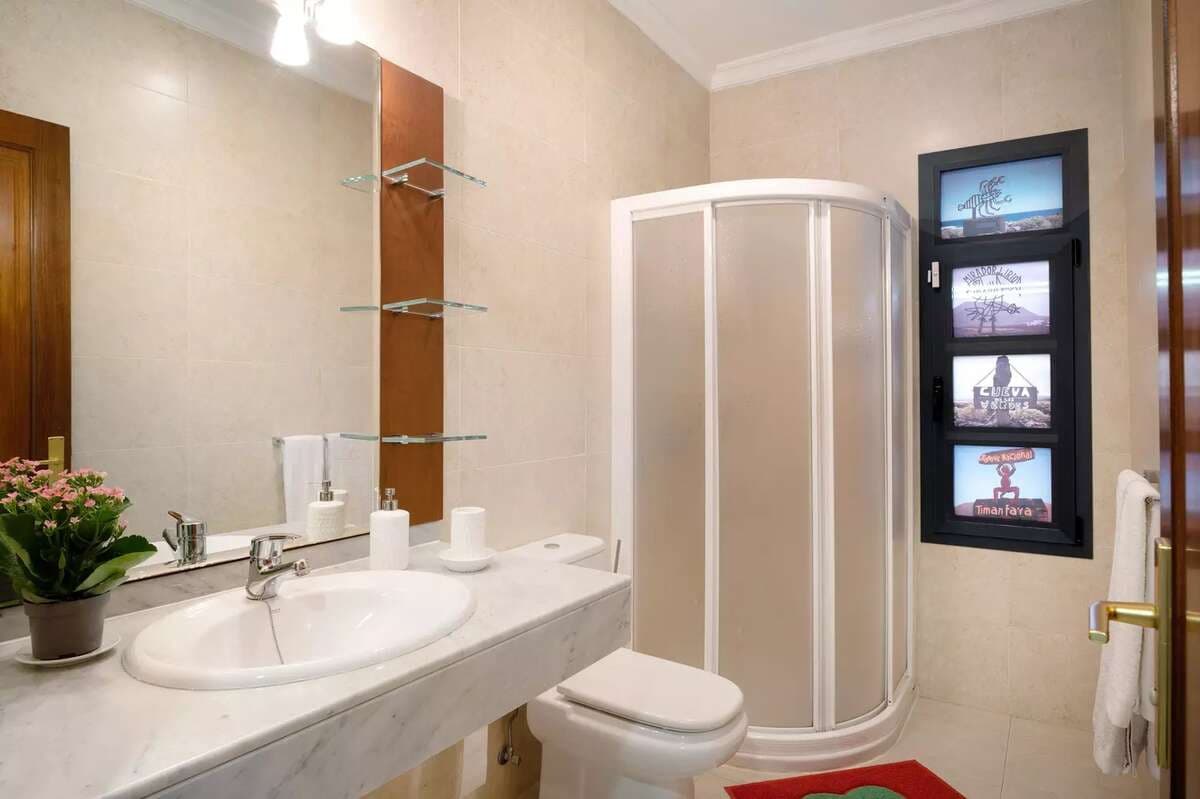 3 bedroom Villa for sale in Playa Blanca with pool garage - € 650,000 (Ref: 7834228)