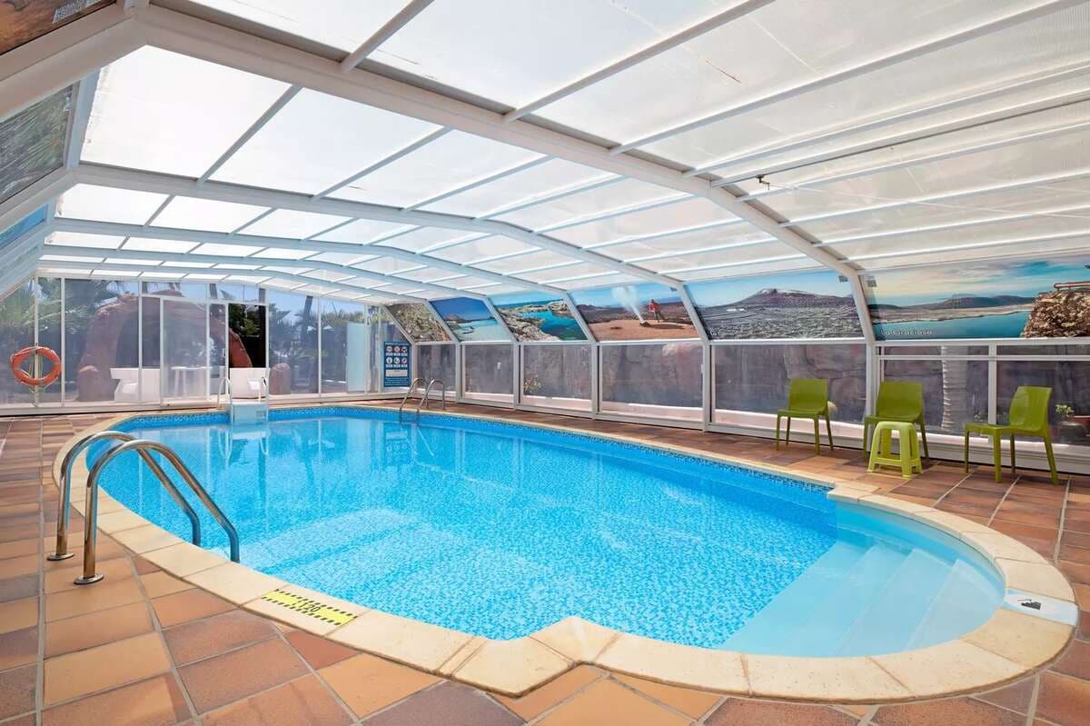 3 bedroom Villa for sale in Playa Blanca with pool garage - € 650,000 (Ref: 7834228)