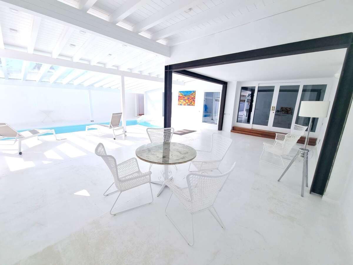 8 soveværelse Villa til salg i Costa Teguise med swimmingpool garage - € 1.195.000 (Ref: 7922372)